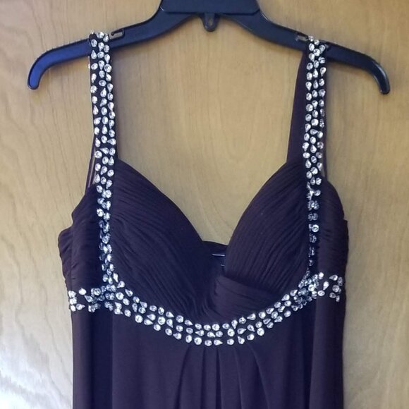 JS Boutique Formal Dress - Picture 1 of 4